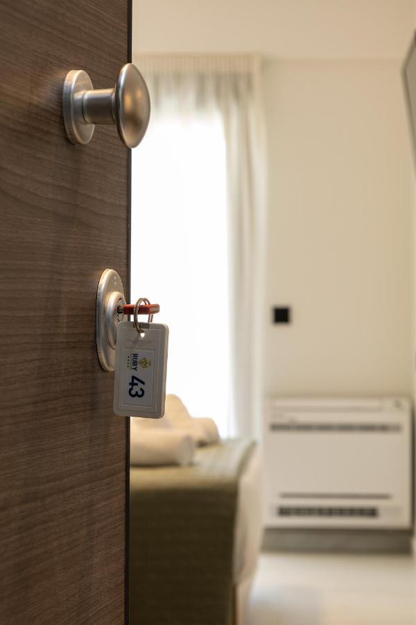 Ruby Luxury Suites Chania  Bagian luar foto