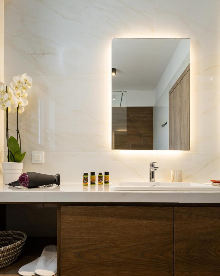 Ruby Luxury Suites Chania  Bagian luar foto