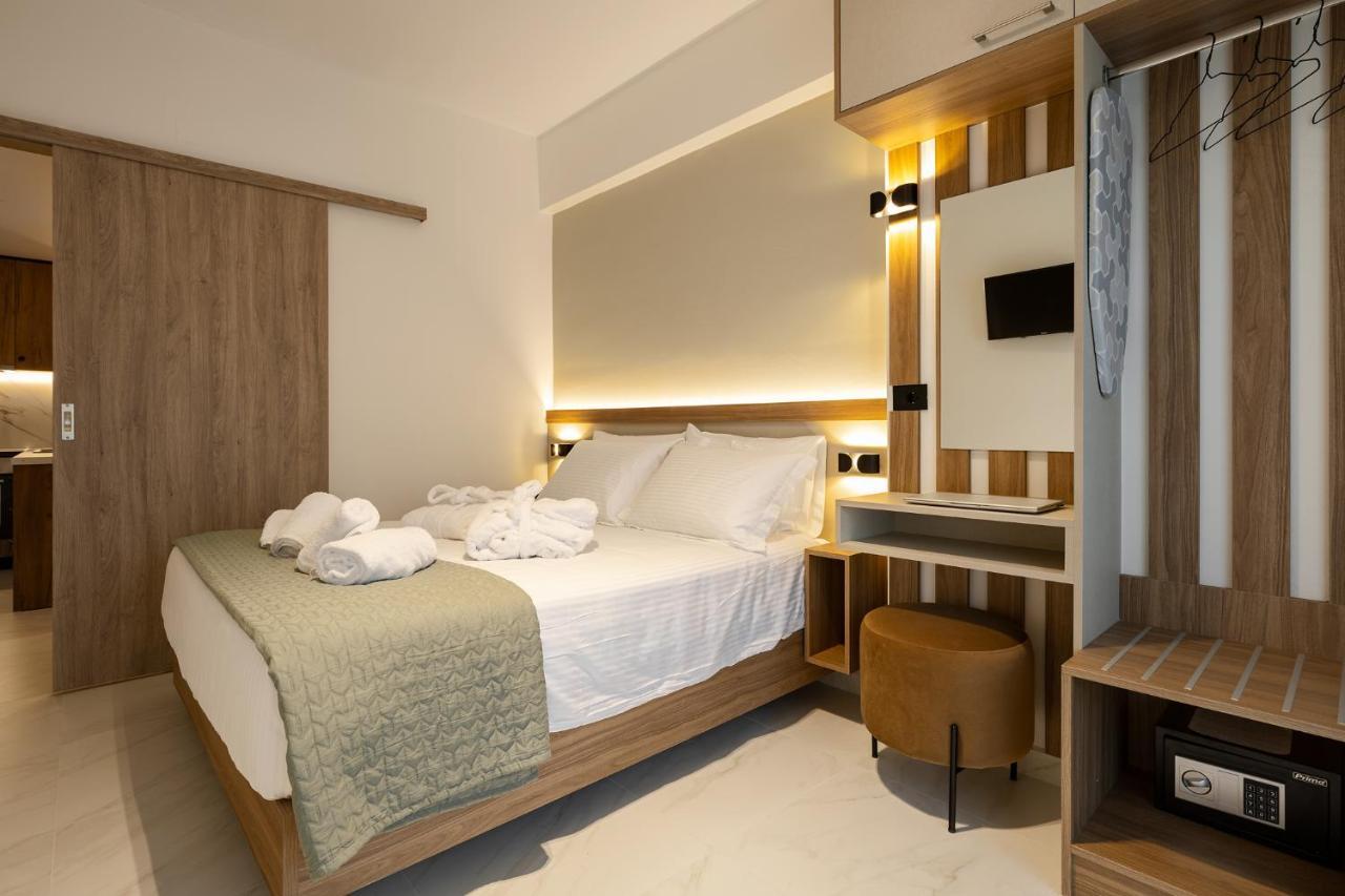 Ruby Luxury Suites Chania  Bagian luar foto